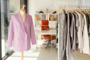 Elegant minimalist business wardrobe for professional women – Fashion Passion USA